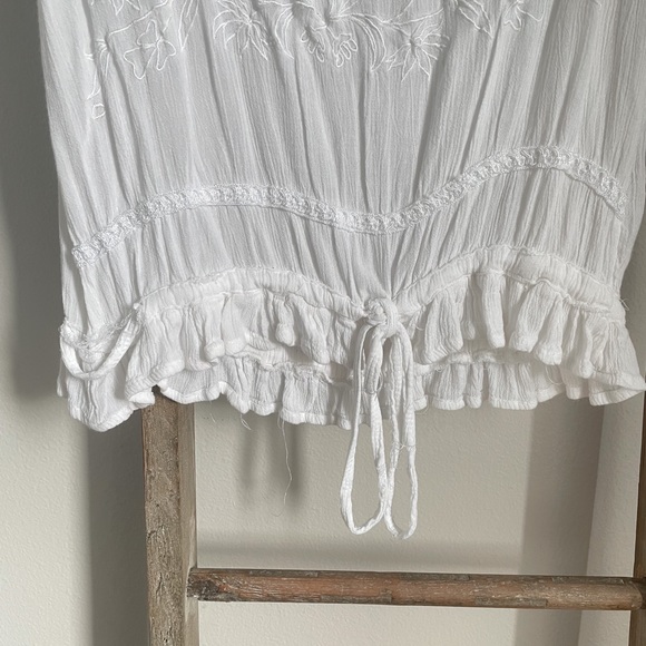 White Embroidered Tank - Picture 5 of 5